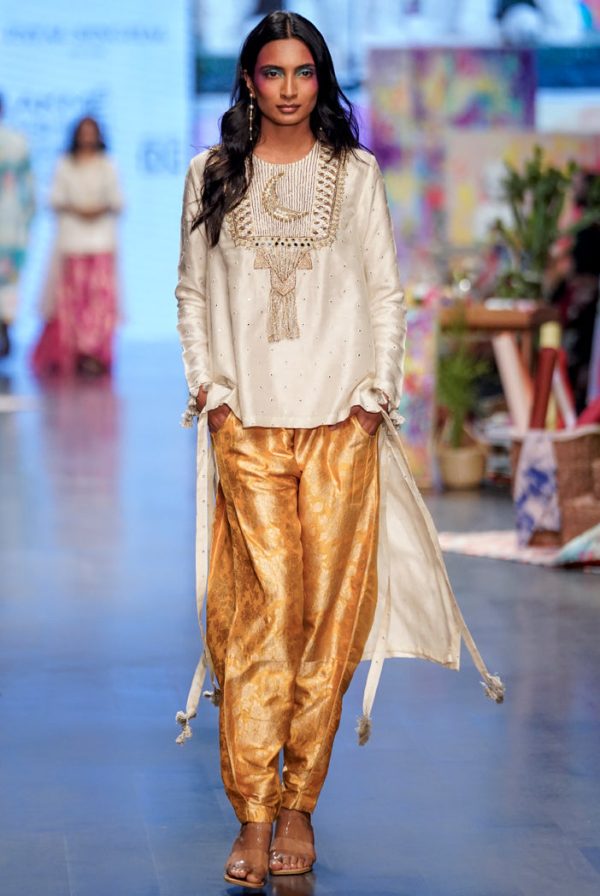 Off White Abla Silk Embroidered High Low Kurta With Mustard Brocade Constructed Pants. For Sale