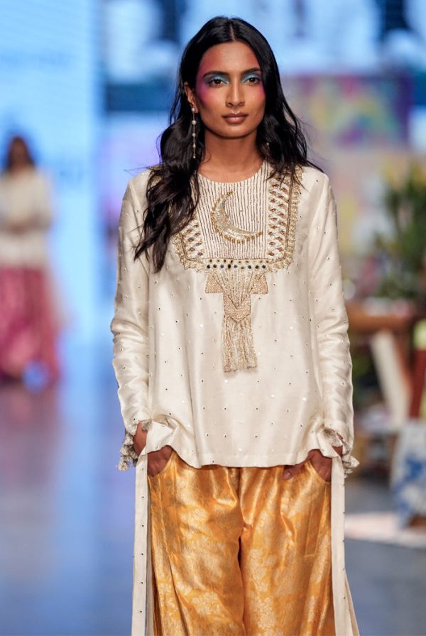 Off White Abla Silk Embroidered High Low Kurta With Mustard Brocade Constructed Pants. For Sale