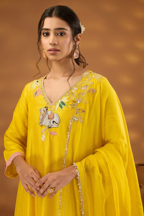 yellow silk embroidered kurta set with dupatta For Discount